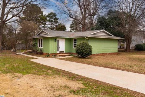 511 W Yellow Wood Drive