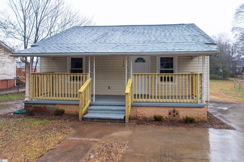 110 Lester Avenue