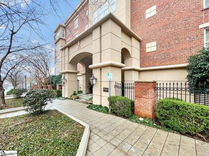 400 N Main Street Apt 305 sold home in 400 North Main, Greenville, SC