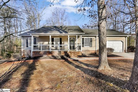 212 W Winston Way