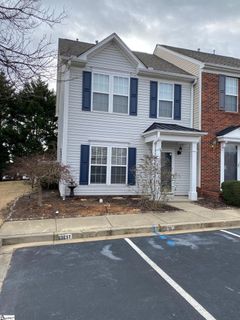 10 Spring Crossing Circle