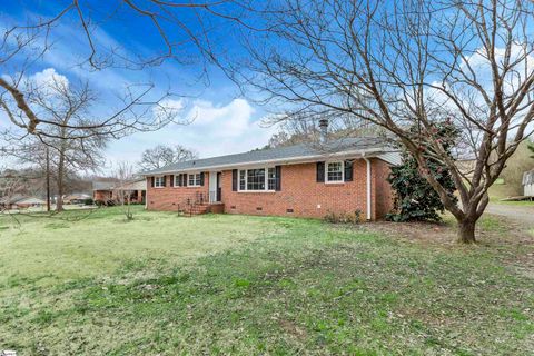 2 Shirley Drive