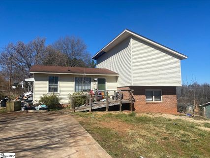 114 Sherry Lane