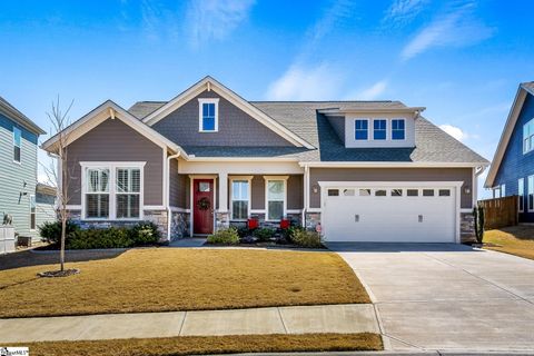 905 Berwick Drive