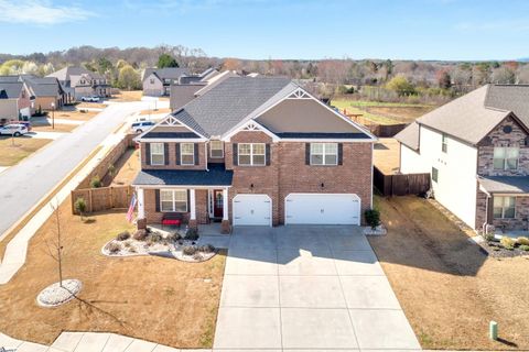 101 Elmway Lane sold home in Kings Crossing, Simpsonville, SC