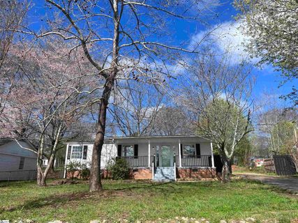 811 Hellams Street sold home in Friendship Heights, Fountain Inn, SC