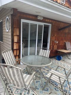 368 E Lakeshore Drive