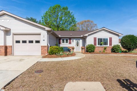 102 Lakeside Court