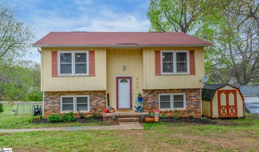 202 W Yellow Wood Drive