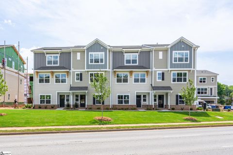 313 Pete Hollis Boulevard