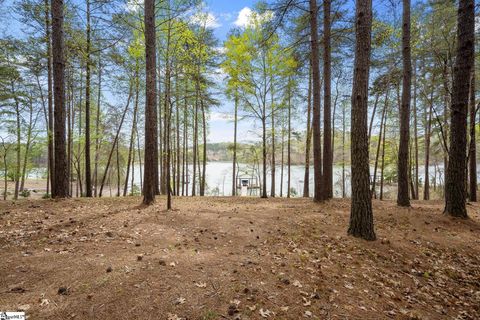 181 Lake Breeze Trail