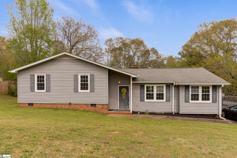 318 Country Glen Lane sold home in Country Glen, Pelzer, SC