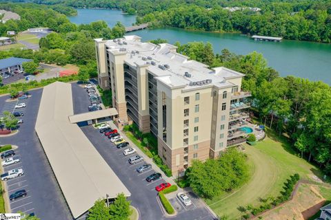 401 Watermarke Lane