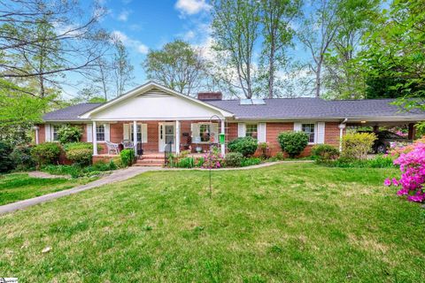 215 Ashford Avenue sold home in Stone Lake Heights, Greenville, SC