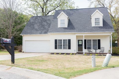 114 Elliott Circle