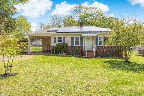 32 Courtland Drive sold home in Highview Acres, Greenville, SC