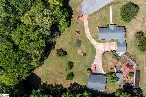 115 Colonial Lane sold home in Colonial Acres, Simpsonville, SC