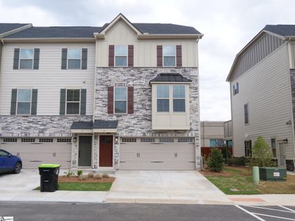9 Eagle Wood Drive