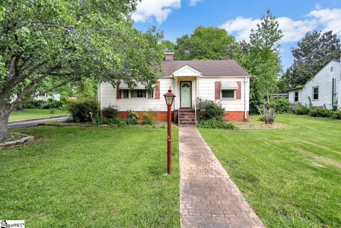 4 York Drive