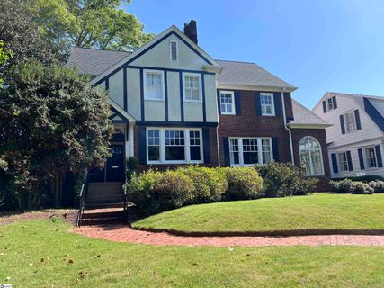 105 E Prentiss Avenue