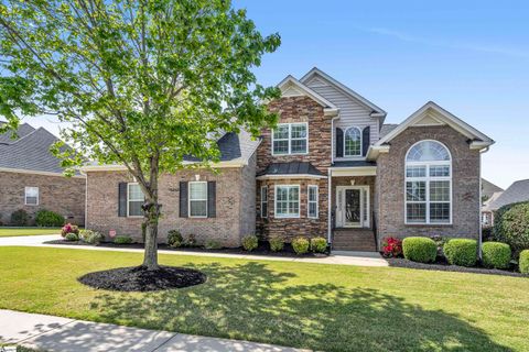107 Gladstone Way