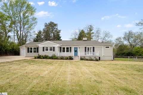 3 Wendover Drive