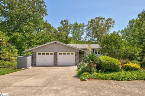 11 Saluda Lake Circle