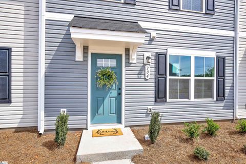 304 Bristling Briar Trail