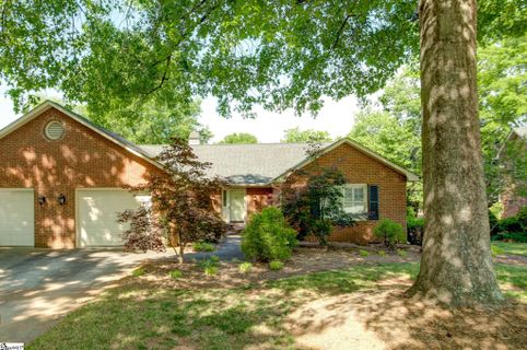 10 Fairoaks Drive