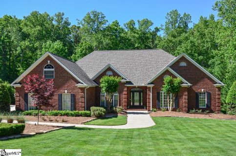 881 Inverness Circle