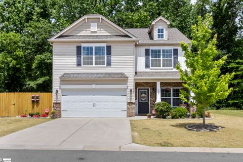 230 Addlestone Circle sold home in Gulliver Oaks, Fountain Inn, SC