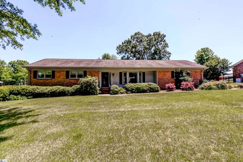 14 Fenwick Lane sold home in Fenwick Heights, Greenville, SC