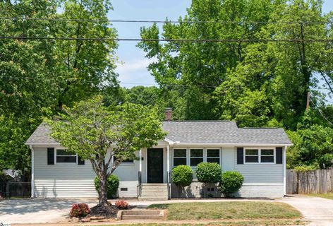 107 E Blue Ridge Drive sold home in Cherrydale, Greenville, SC