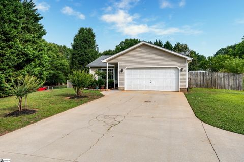 15 Becky Gibson Road sold home in West Acres, Greer, SC