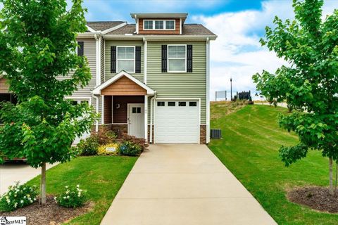 104 Valley Creek Drive sold home in The Townes At Valley Creek, Boiling Springs, SC