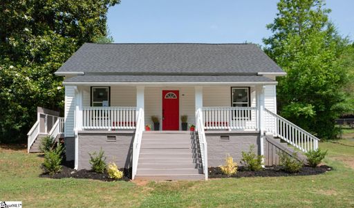 206 Woodside Circle