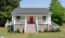 206 Woodside Circle sold home in Simpsonville, SC
