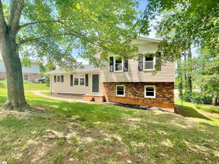 301 Jamestown Road