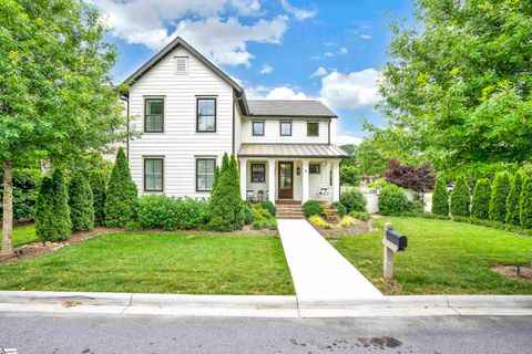 2 Cromwell Avenue