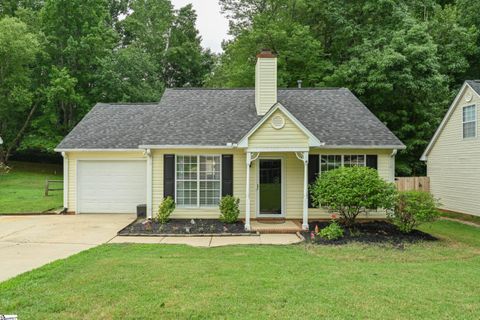 119 W Fall River Way
