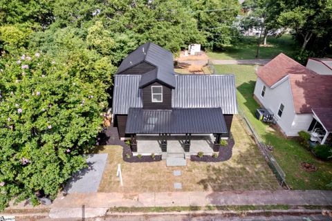 16 Taylor Street
