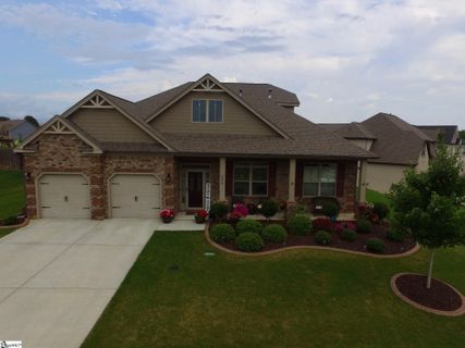 205 Foxhill Drive sold home in Kings Crossing, Simpsonville, SC
