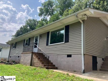 57 E Castle Drive