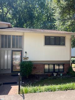 40 Briarglen Place