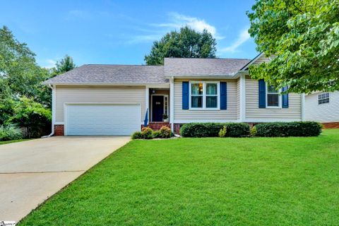 404 Lake Lennox Drive