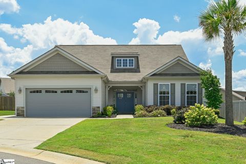 906 Deephallow Place