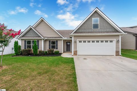 305 Catterick Way