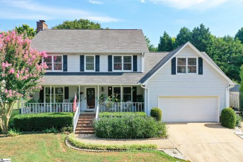 210 Foxhound Road