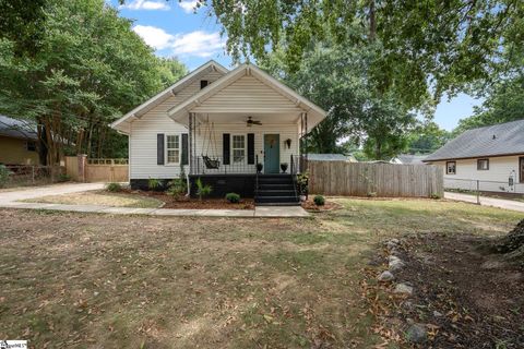 215 Beattie Street