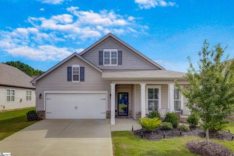 405 Meadowpark Lane